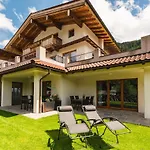 Apartment Haus Sabrina - Saalbach-Hinterglemm